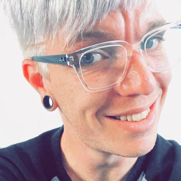 Profile Picture of Anthony Hicks (@tuohnee) on Poshmark