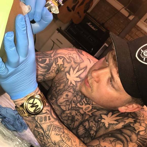 Profile Picture of Thomas Zapata (@thomaszapata) on Poshmark