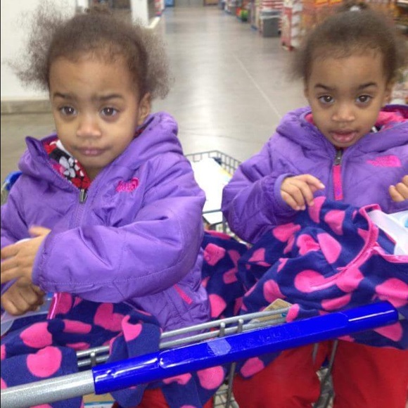 Profile Picture of Shawnyai Tooley (@shawnyait) on Poshmark