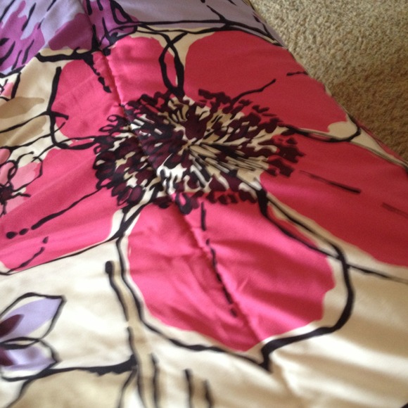 Lynn Elsberry - Poshmark Profile Picture of Lynn Elsberry (@izz068) on Poshmark