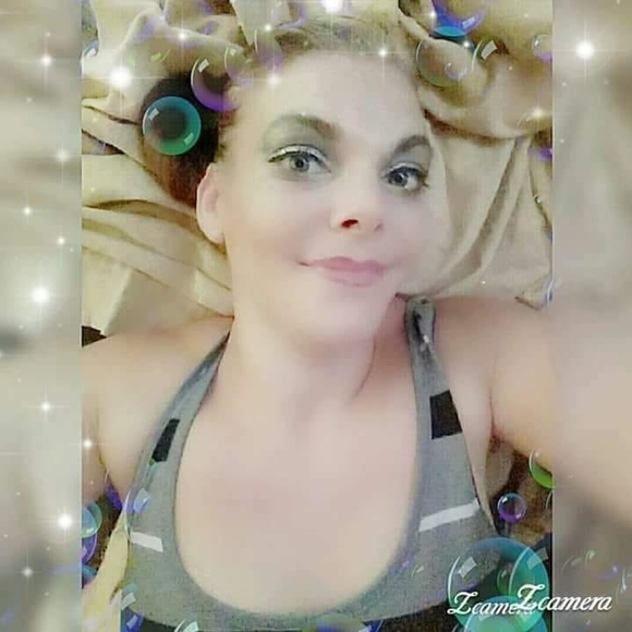 Profile Picture of Jodi Dennison (@dennisonjodi) on Poshmark