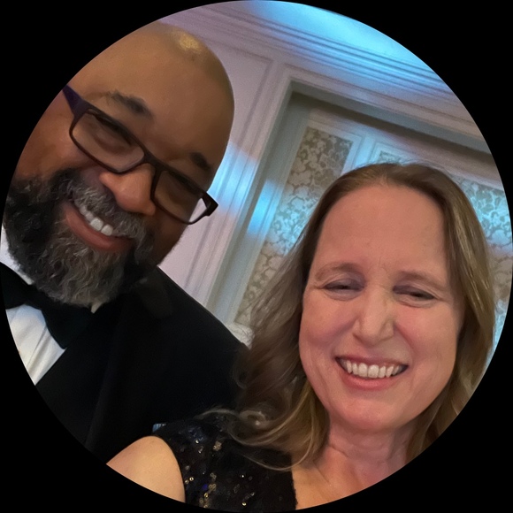Profile Picture of Caroline Stringer (@docstringer) on Poshmark