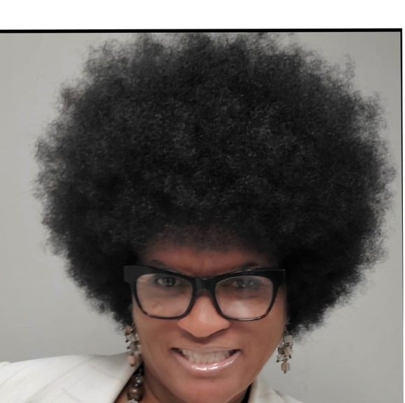 Profile Picture of Genice Morton (@gmorton2523) on Poshmark