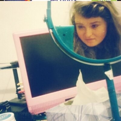 Profile Picture of Chrystal Castaneda (@chrystaltfbs) on Twitter