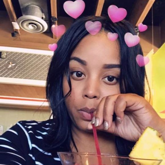 Profile Picture of Destiny Sweatt (@dsweatt1) on Poshmark