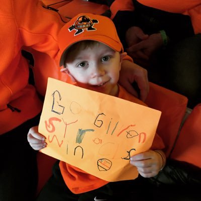Profile Picture of Kelly Bateman (@KelLeeBee) on Twitter