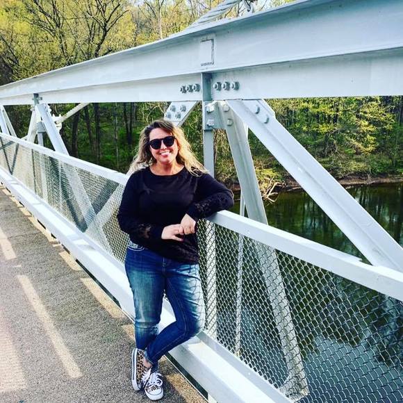 Tracy Angermeier - Poshmark Profile Picture of Tracy Angermeier (@tracyangermeier) on Poshmark