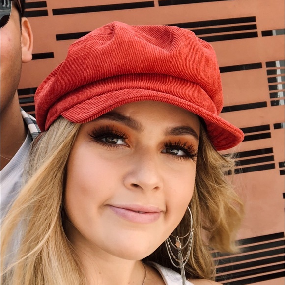 Profile Picture of Alexandria Marrow (@alimarrow) on Poshmark