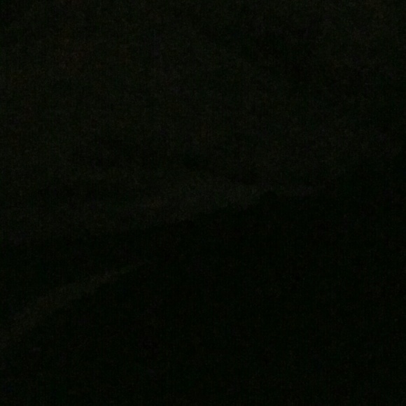 Profile Picture of Ania Wyrzykowski (@aw4252) on Poshmark