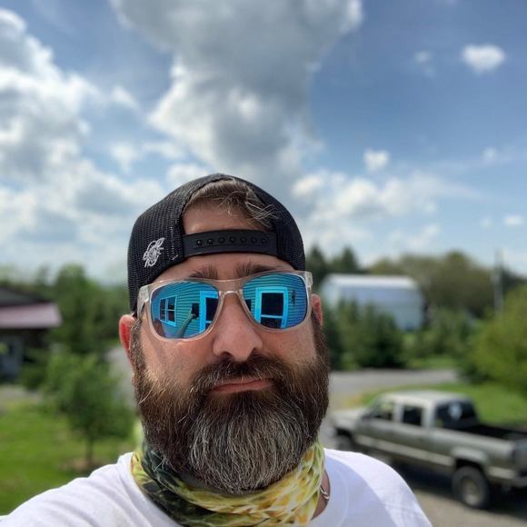 Profile Picture of Tyler Sapp (@tylersapp21) on Poshmark