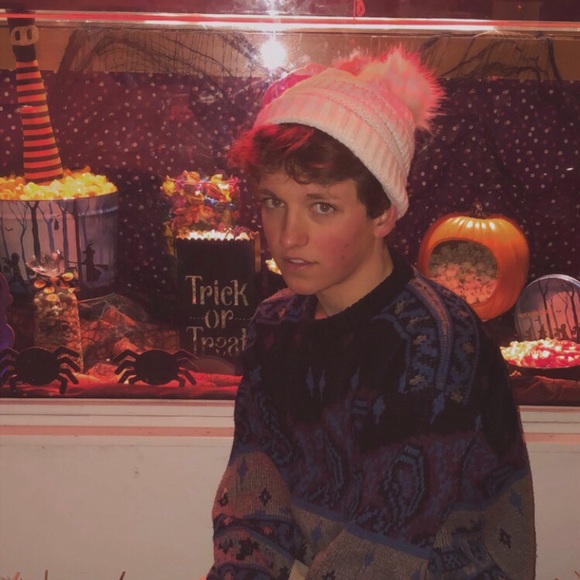 Hans Gebauer - Poshmark Profile Picture of Hans Gebauer (@__hansie__) on Poshmark