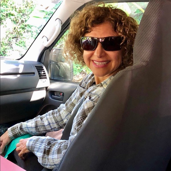 Souri Amirani - Poshmark Profile Picture of Souri Amirani (@souri1) on Poshmark