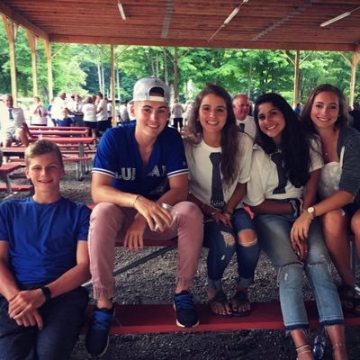 Profile Picture of Zachary N. Reinstein (@zachreinstein3) on Twitter