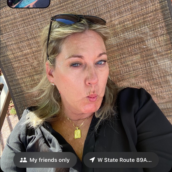 Profile Picture of Jenna Keller (@gray_matters) on Poshmark