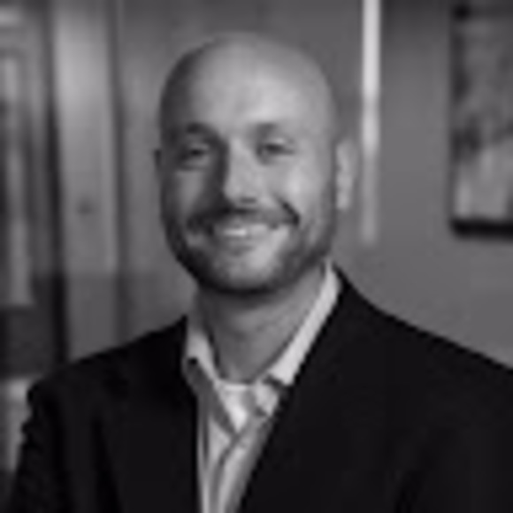 Profile Picture of Kevin Ellis (@kevinellis335) on Poshmark