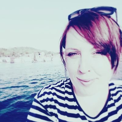 Profile Picture of Katerina Molova (@Turecky_v_praxi) on Twitter