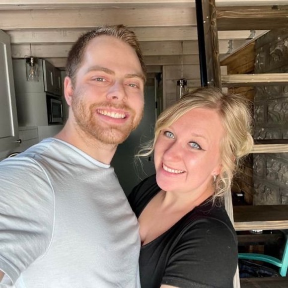 Profile Picture of Kiersten Genschaw (@kgenschaw) on Poshmark