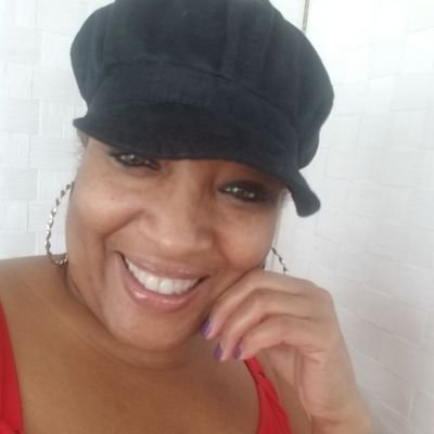 Profile Picture of LINN C. WILLIAMS (@Linncwilliams3) on Twitter