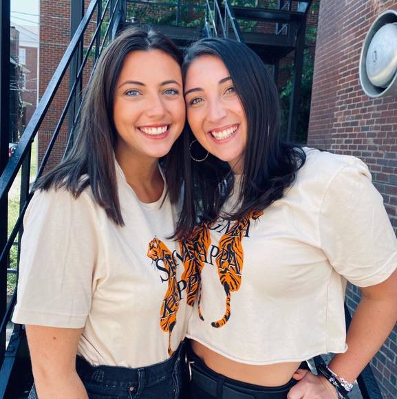 Profile Picture of Ava Burson (@avaburson) on Poshmark