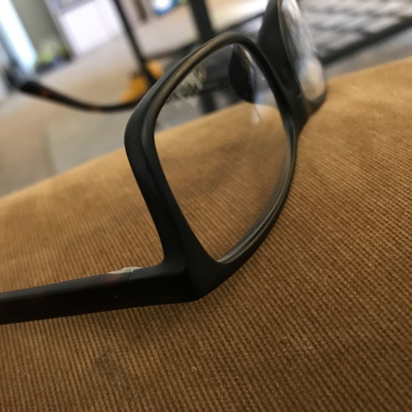 Profile Picture of Eann Madole (@emadole89) on Poshmark