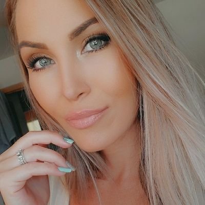 Profile Picture of Tanya Jane (@TanyaJaneMUA) on Twitter
