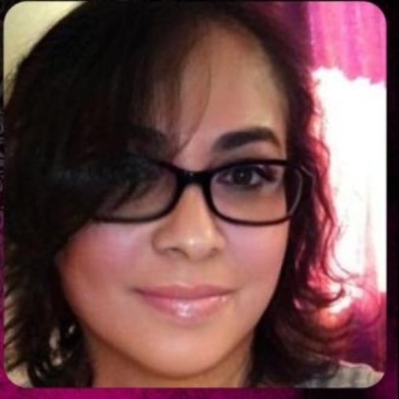 Profile Picture of Karen Lizarazo (@thekaliza26) on Poshmark