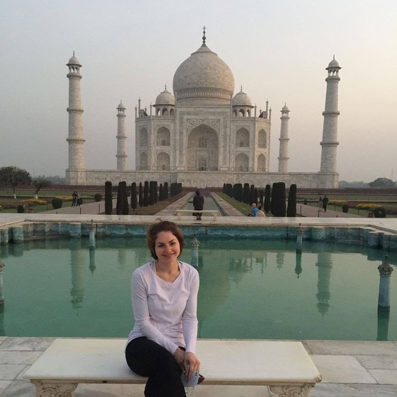 Profile Picture of Corina Doleski (@dformedgumibear) on Poshmark