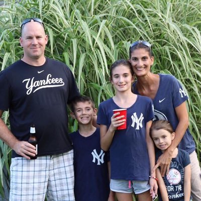 Profile Picture of Catherine Olson (@Catheri67173718) on Twitter