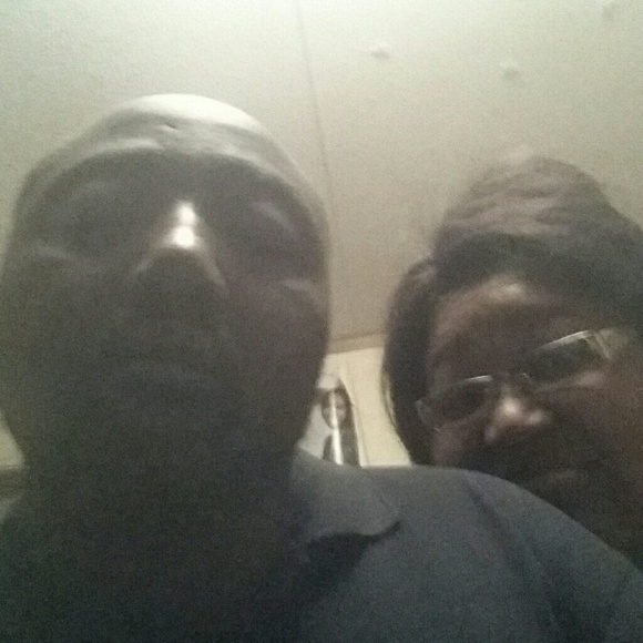 Profile Picture of Bayan Elamin (@beasy24) on Poshmark