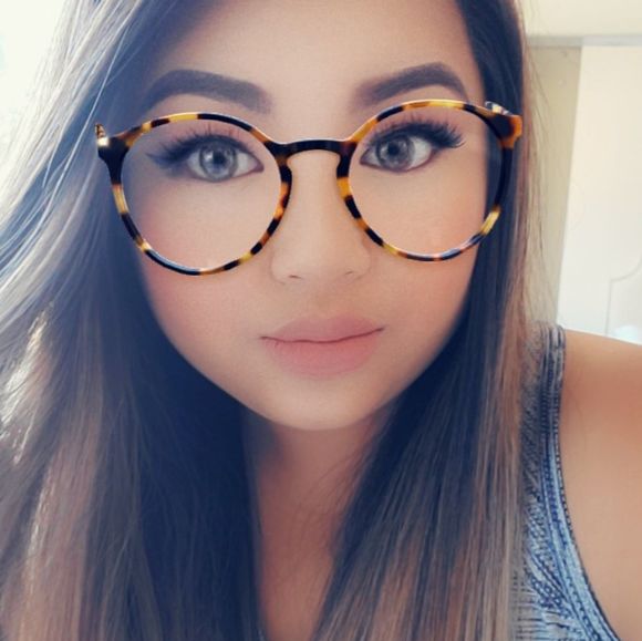 Profile Picture of Terralynn Kala (@terralynnk) on Poshmark