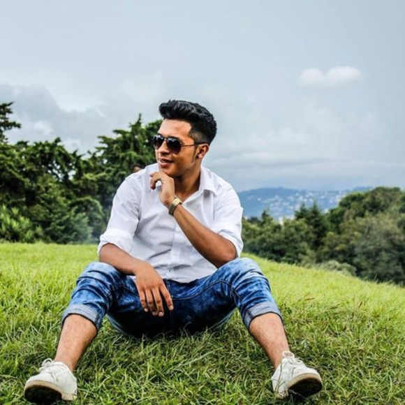 Profile Picture of Anderson Rodriguez (@andersonrodr940) on Poshmark
