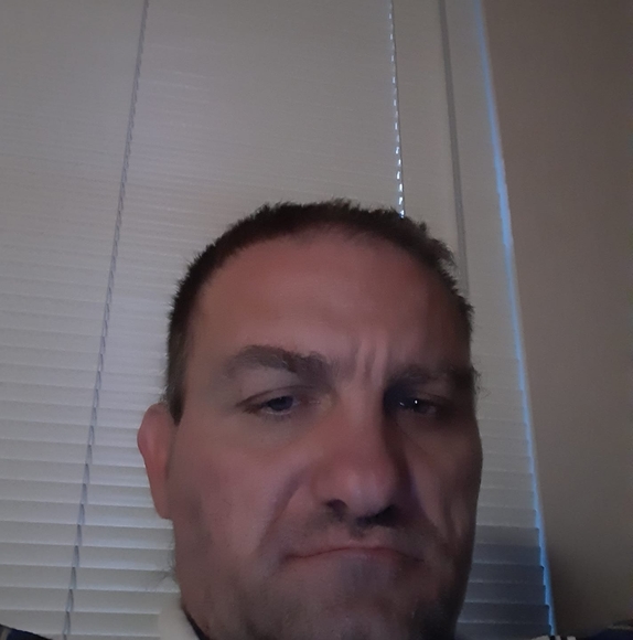 Profile Picture of Bobby Hendrickson (@bobbybjh1376) on Poshmark