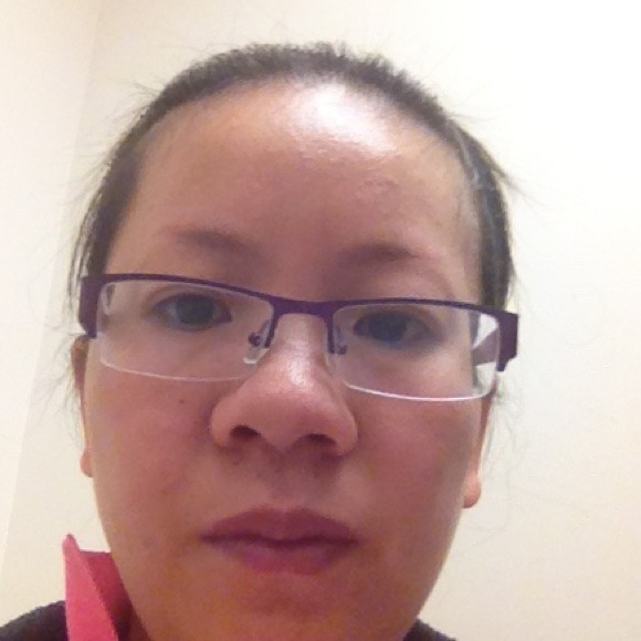 Profile Picture of Yun Li (@yunrose) on Poshmark