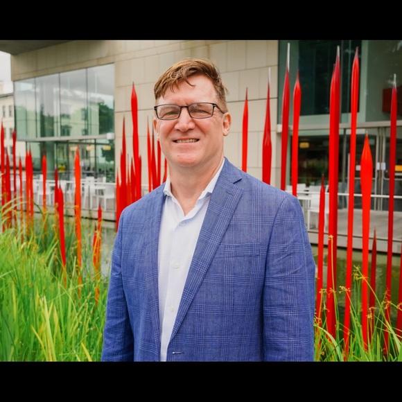 Profile Picture of Neil Hodge (@nehodge2000) on Poshmark