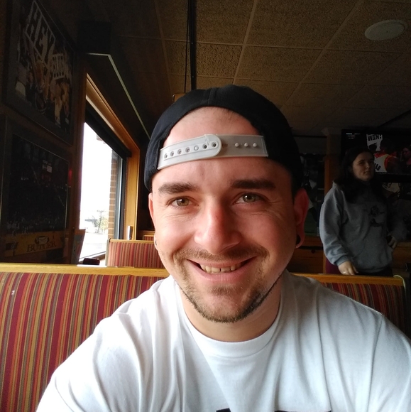 Profile Picture of Christopher Chamberlain (@christopherc462) on Poshmark