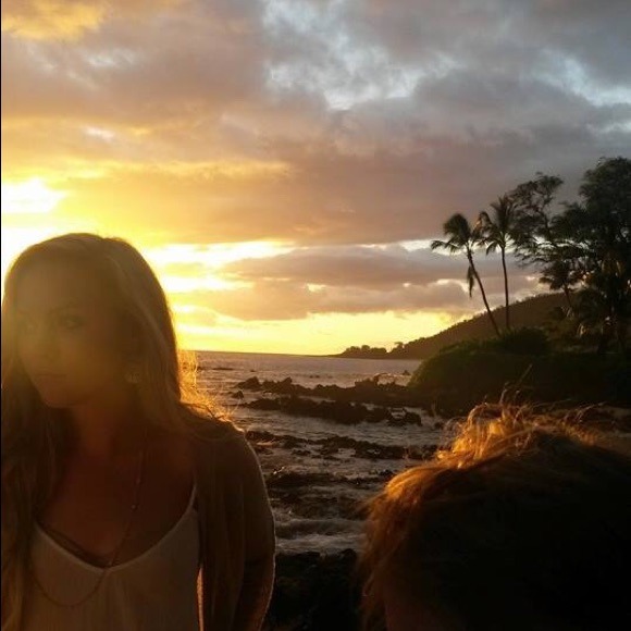Profile Picture of Erika Pierce (@erpierce) on Poshmark