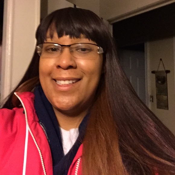 Profile Picture of Teonna Towles (@ttowles001) on Poshmark
