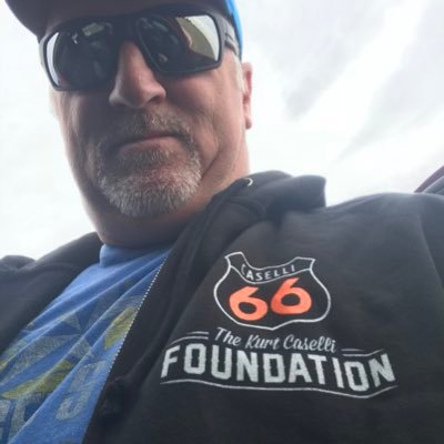 Profile Picture of John Easley (@JohnGem12) on Twitter