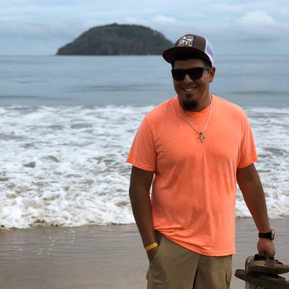 Profile Picture of Omar jr. Espinal (@omardozer) on Poshmark