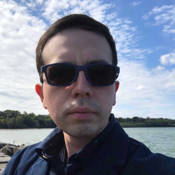 Profile Picture of Alvaro Aguilar (@alvaroaaguilar) on Poshmark