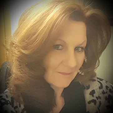 Profile Picture of Stephanie Charron (@StephCharr8) on Twitter