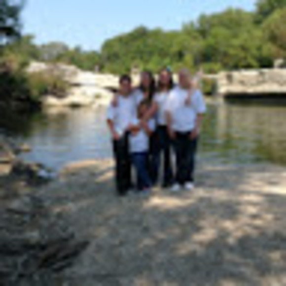 Jamie Jechow - Poshmark Profile Picture of Jamie Jechow (@jjechow17) on Poshmark