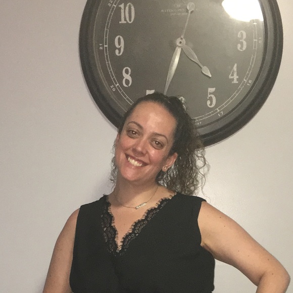 Profile Picture of Erica Gionfriddo (@ericagionfriddo) on Poshmark