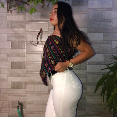 Profile Picture of Laura Cavazos (@LauraCavazos7) on Twitter