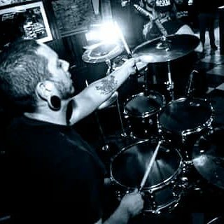 Profile Picture of Cody Rivers (@IMPLODED_Drums) on Twitter