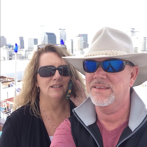 Thomas Crumpton - Poshmark Profile Picture of Thomas Crumpton (@bamaman1963) on Poshmark