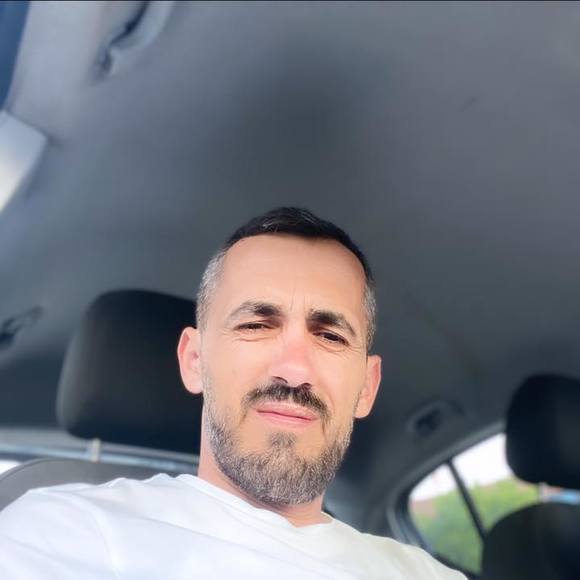 Profile Picture of Mehmed Veapi (@mehmed_veapi) on Poshmark