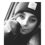 Profile Picture of Audrey Perrin (@loulou_audrey_) on Instagram