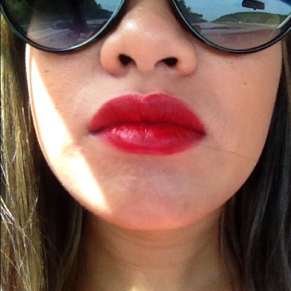 Profile Picture of Nina Senethavisouk (@ninadalavanh) on Poshmark