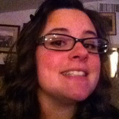 Profile Picture of Alyssa (@AlyssaDevine) on Twitter